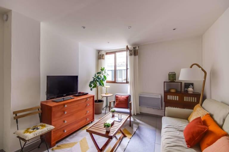 Guestready - Bel Apt A 6 Min Du Metro Gare Du Nord Paris Bagian luar foto